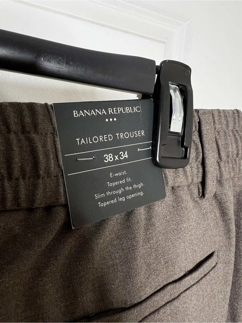 NWT Banana Republic Tailored Trouser E-Waist Tapered Fit Brown 38x34